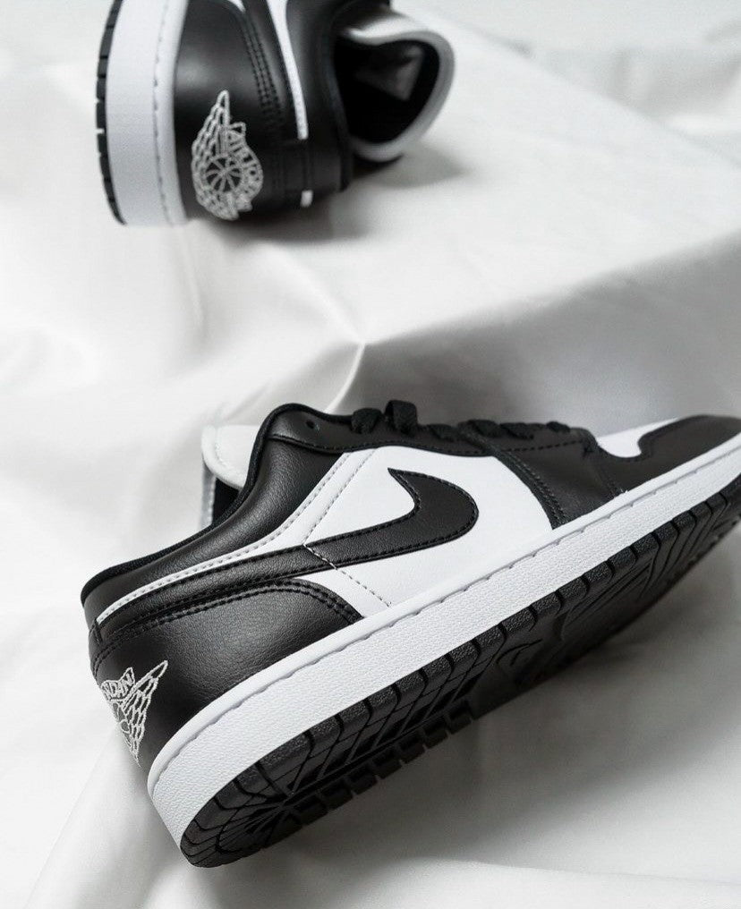 Nike Air Jordan Retro 1 Low Panda