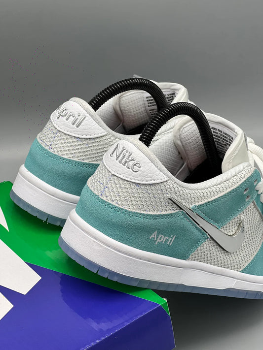 Nike dunk low april