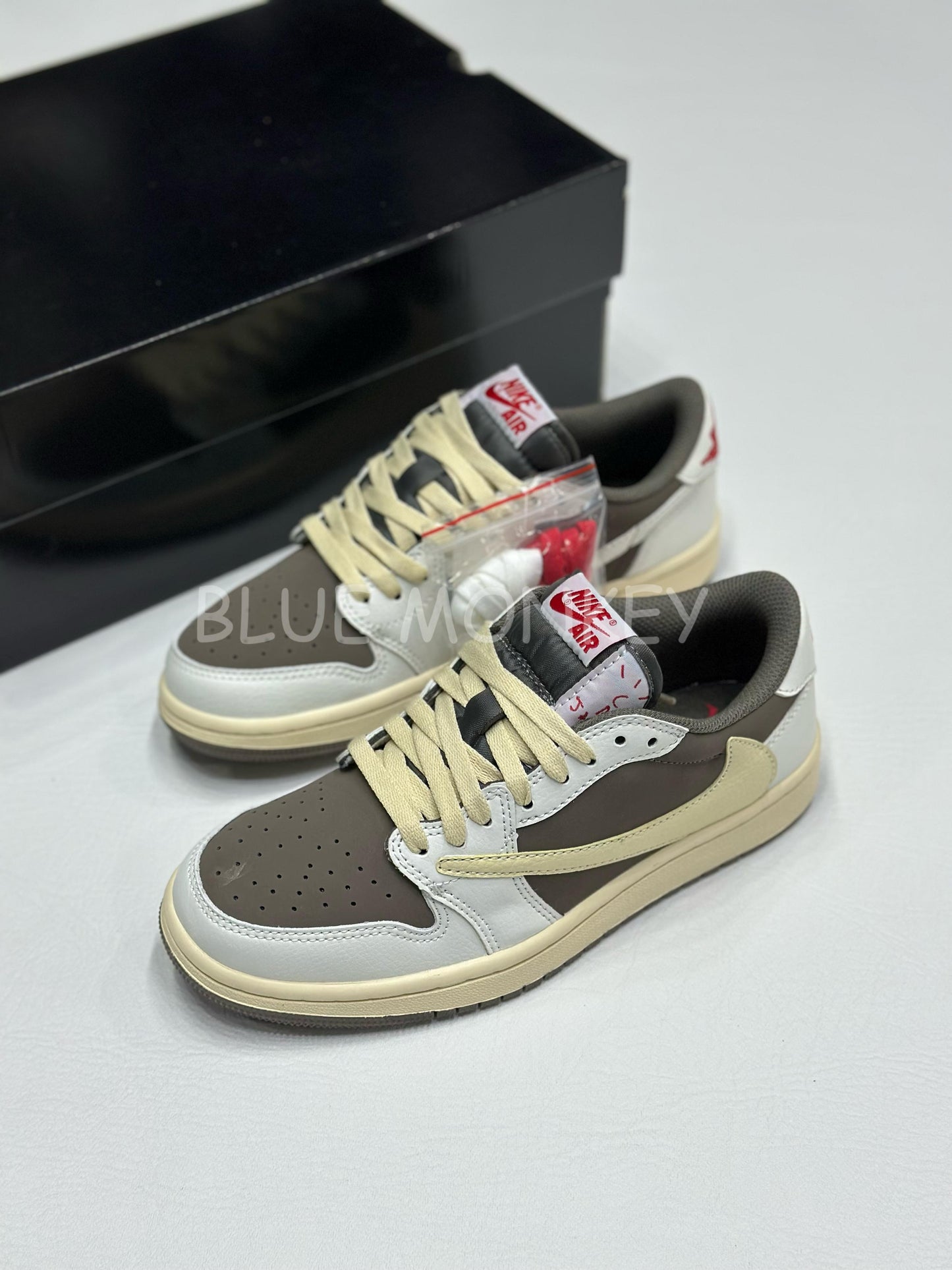 Travis Scott x Air Jordan 1 Low Mocha