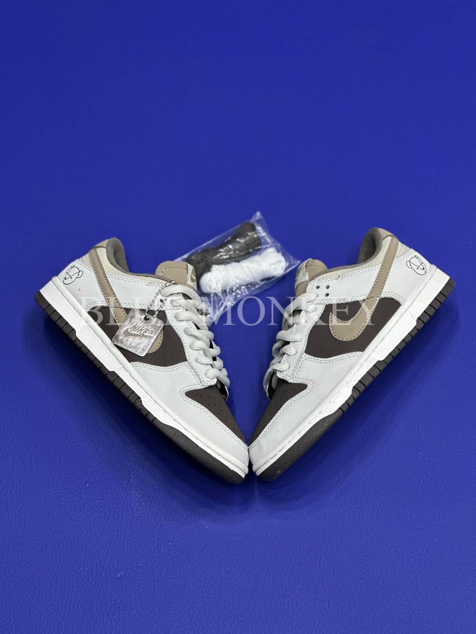 Nike Dunk SB low Otomo