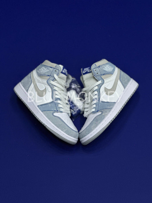 Air Jordan 1 Retro High OG "Hyper Royal"