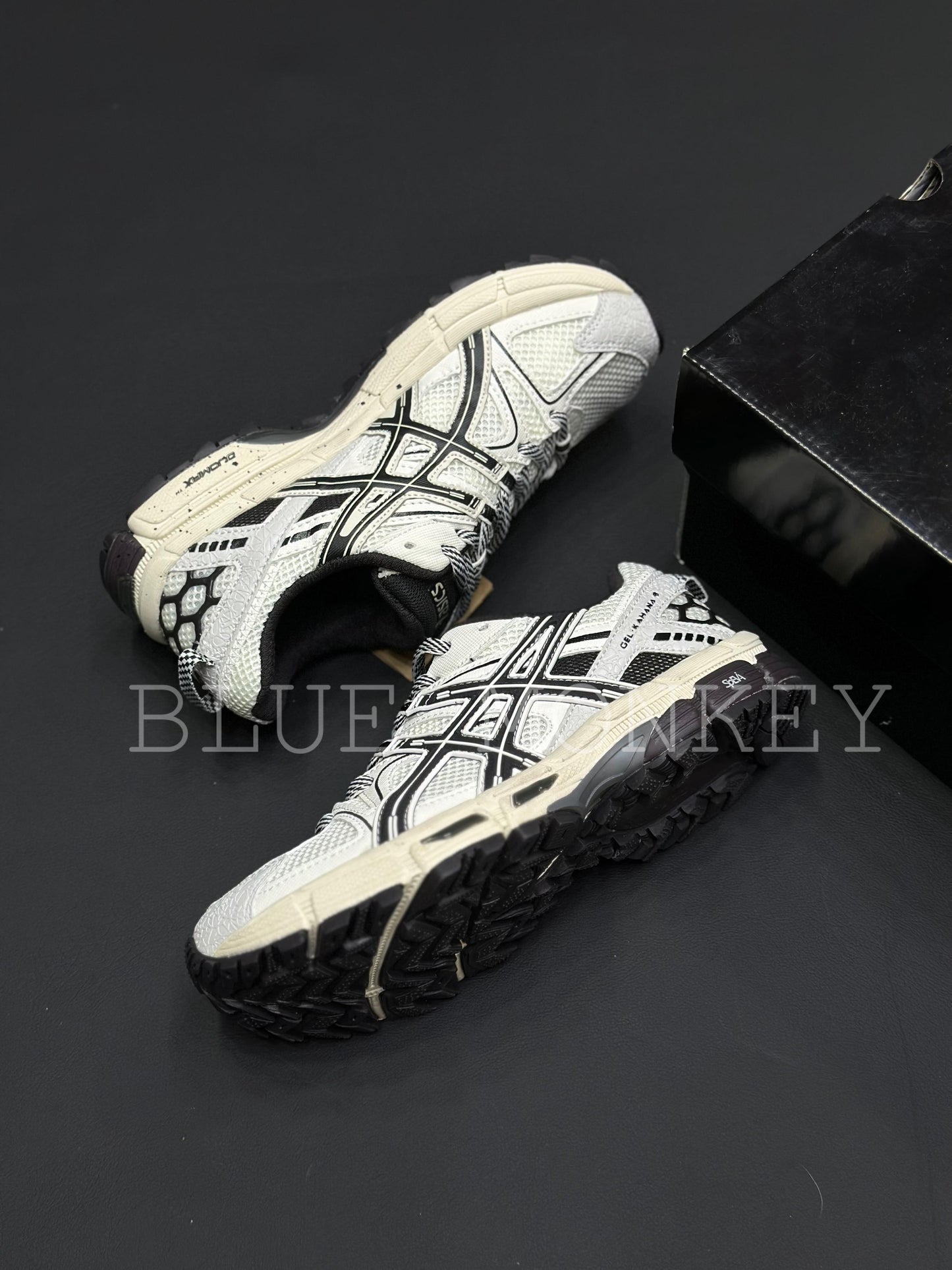 Asics Gel Kahana 8 White