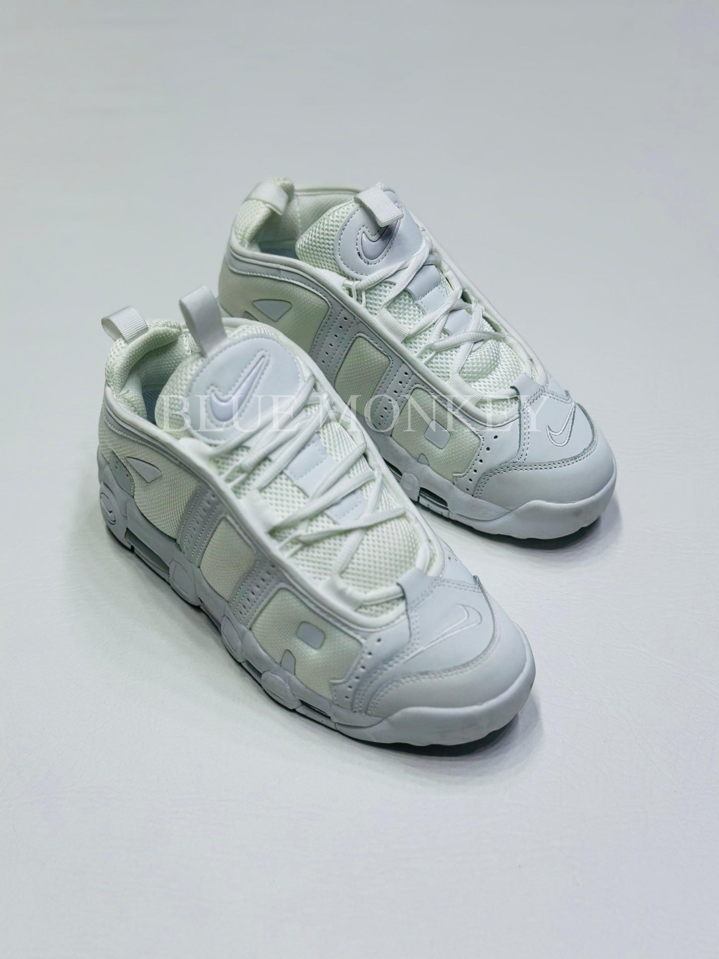 Nike Air More Uptempo Low White