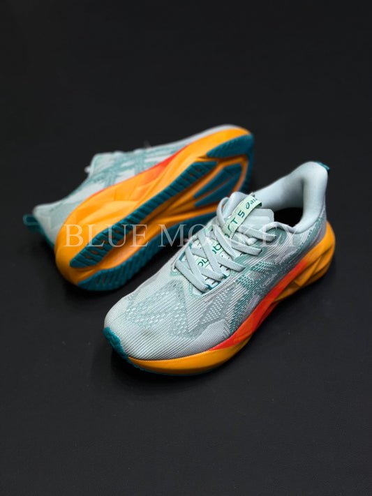 Asics Novablast 5 Blue