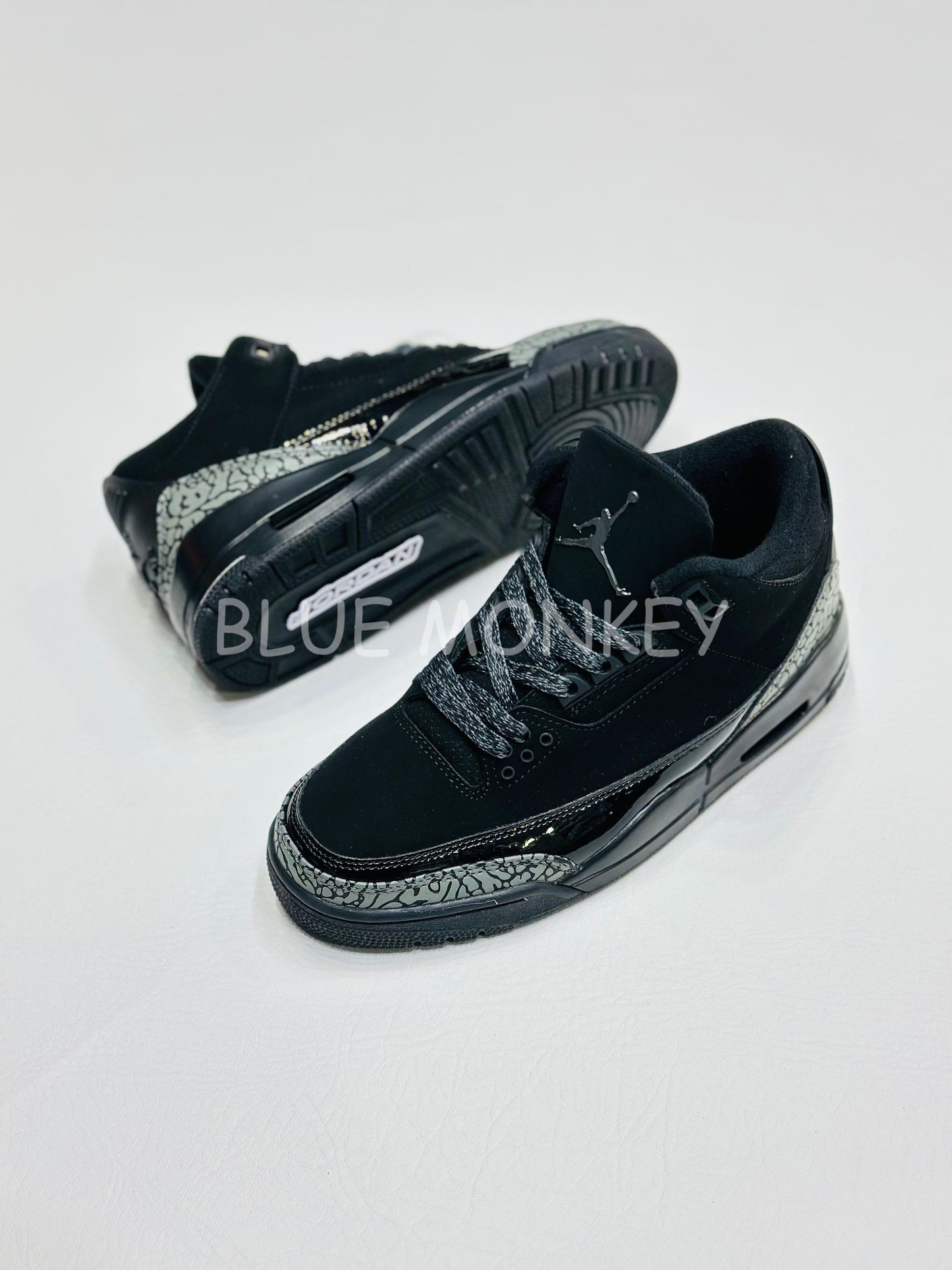 Jordan Retro 3 Black Cat