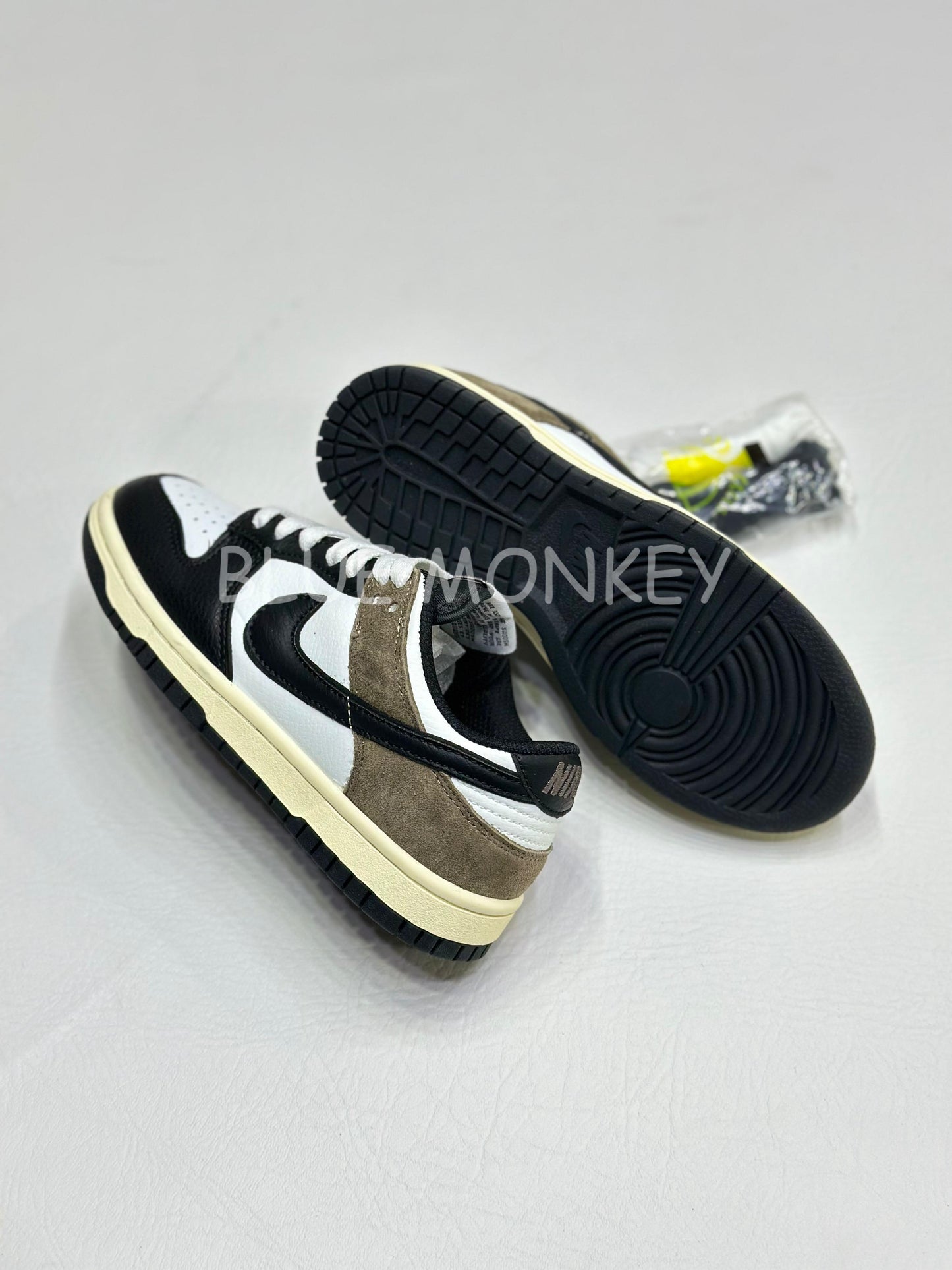 Nike SB Dunk Low Brown