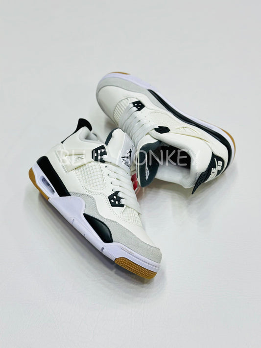 Air Jordan 4 Retro SB Pine Black