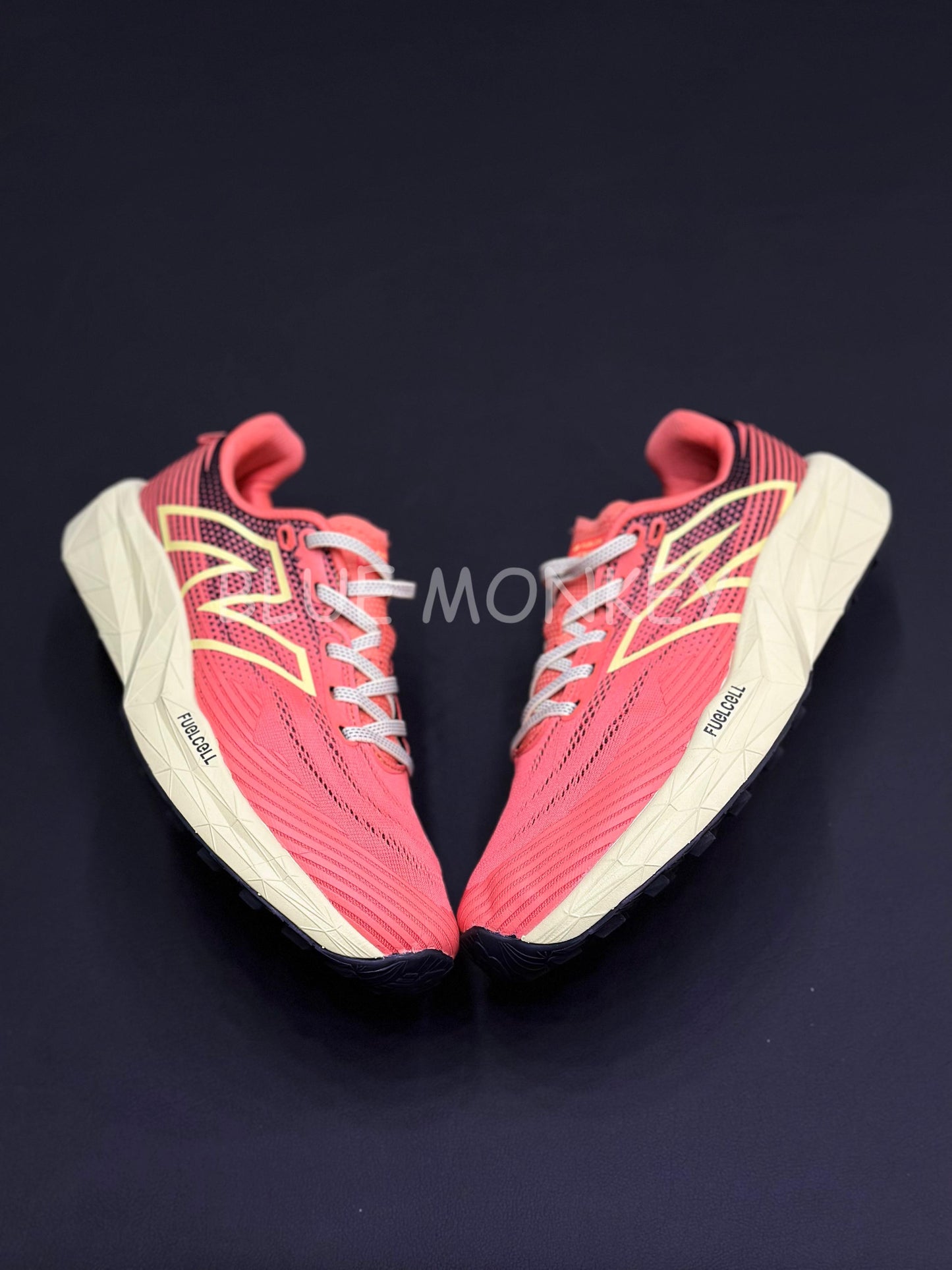 New Balance Zapatillas FuelCell Venym