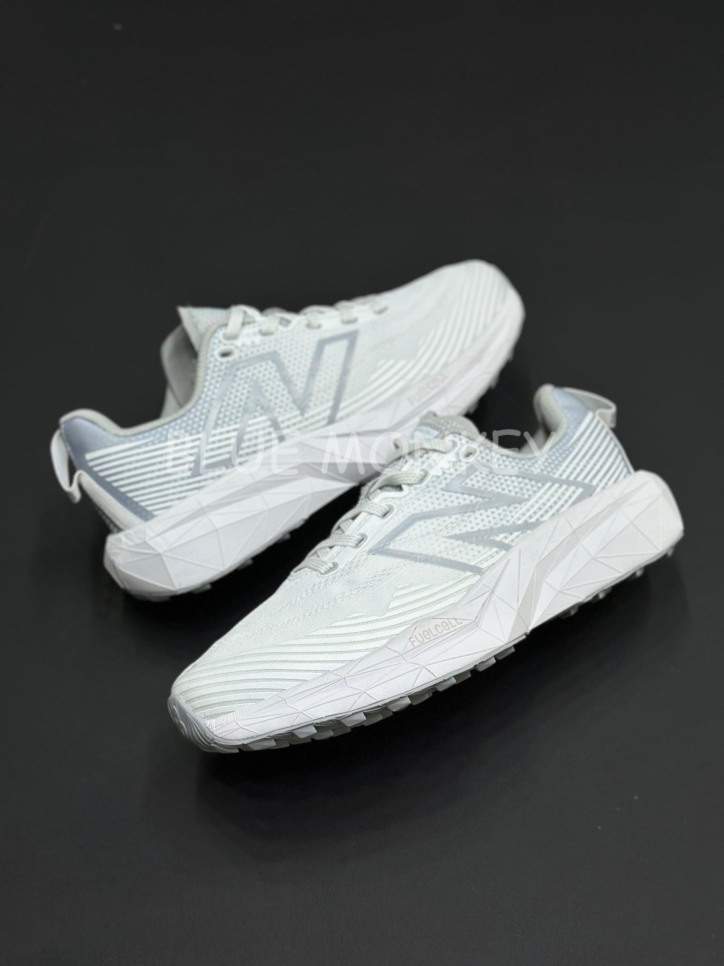 New Balance Venym