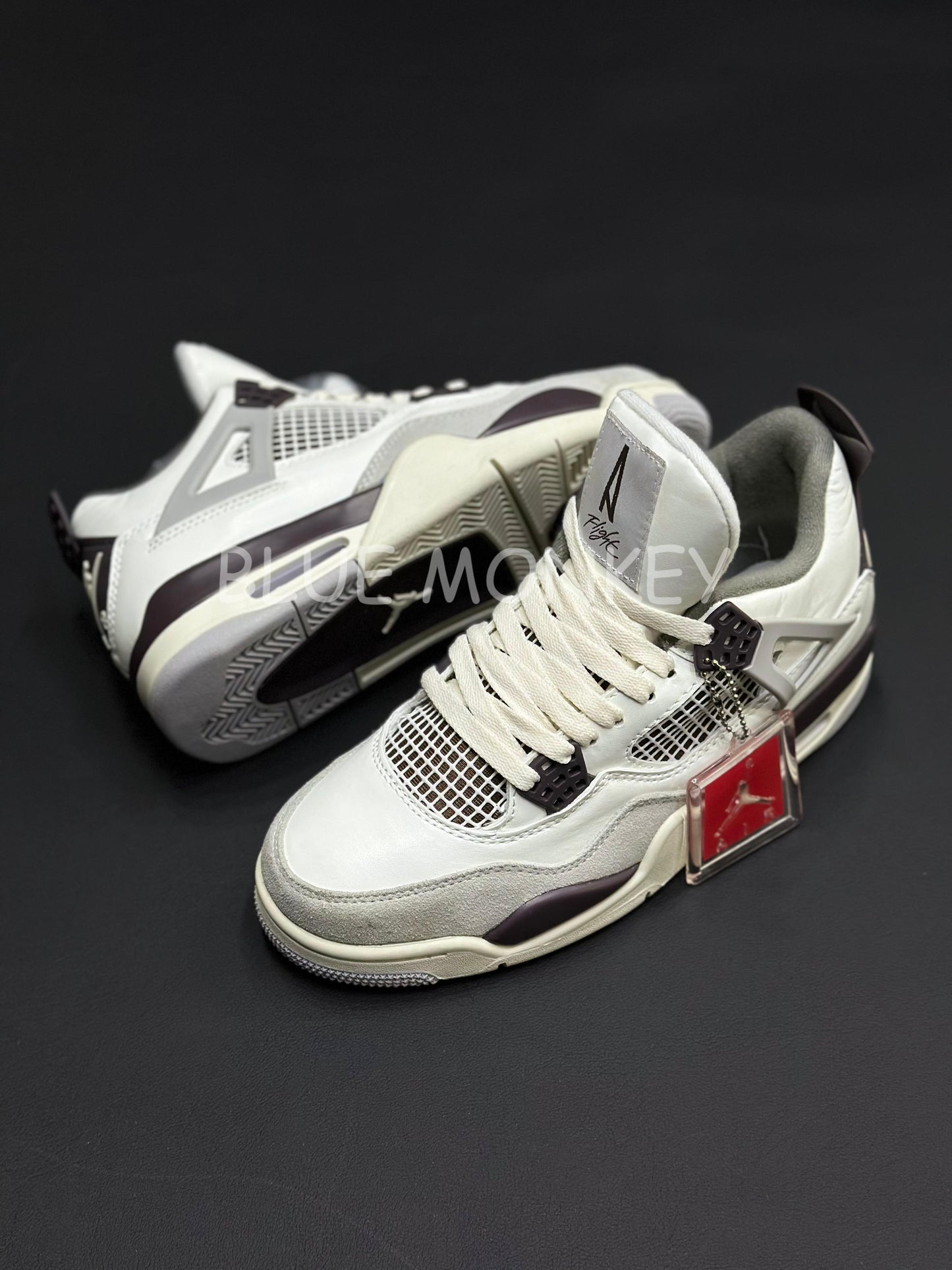 Air Jordan 4 Retro