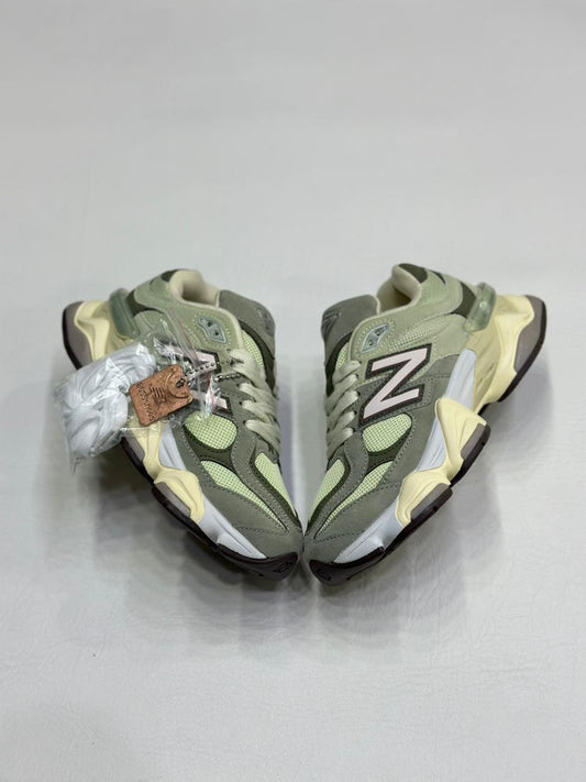 New Balance 9060 Olive