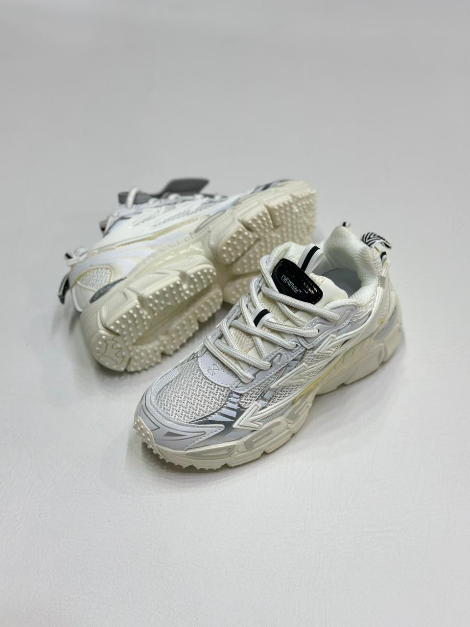 OFF WHITE Be Right White