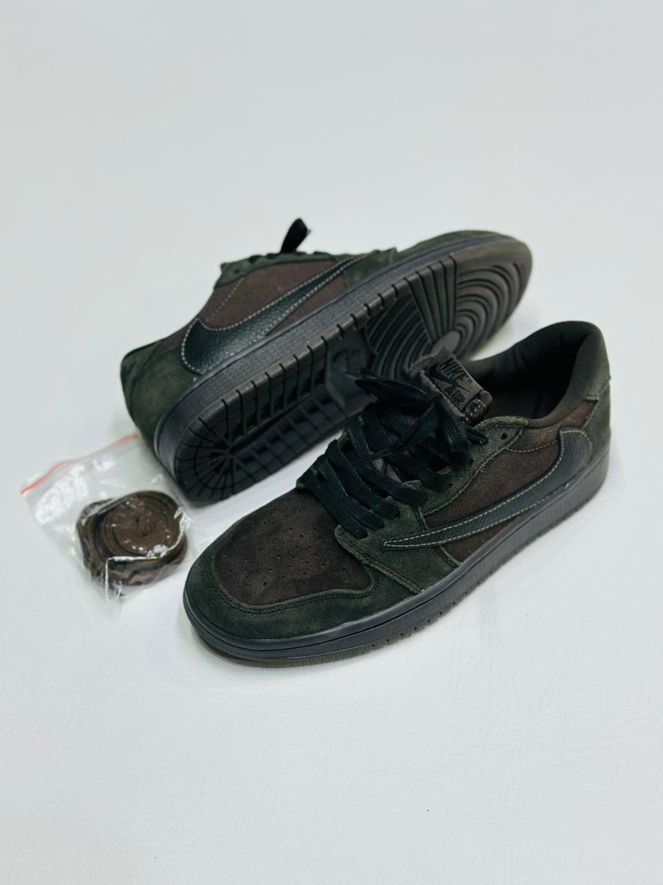 Nike Air Jordan 1 Low Travis Scott x "Velvet Brown"