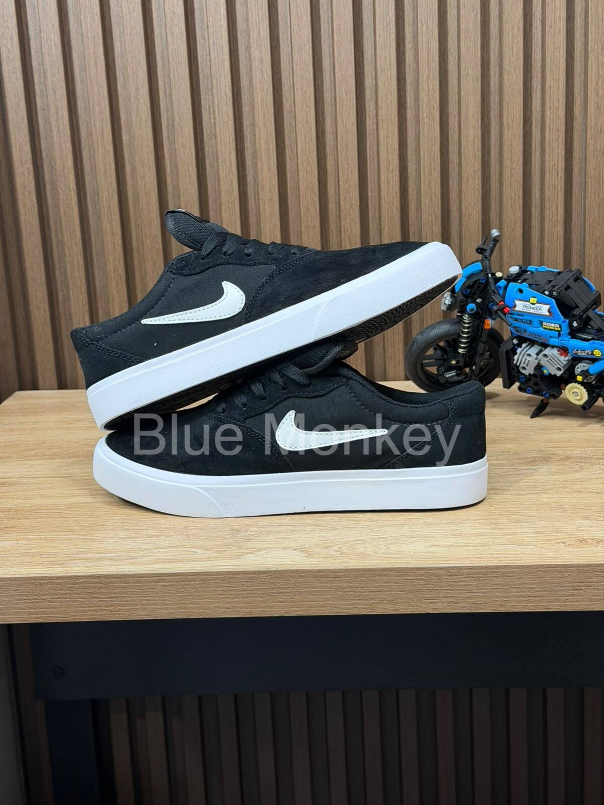 Nike SB Malor Black