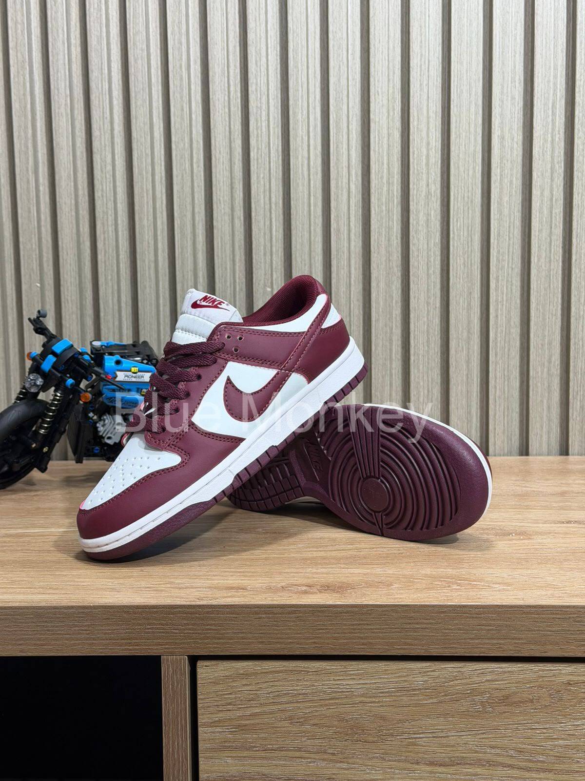 Nike Dunk Low “Vinotinto”