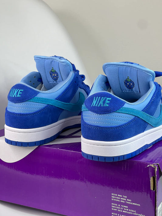 Nike Sb Dunk Low Blue Raspberry