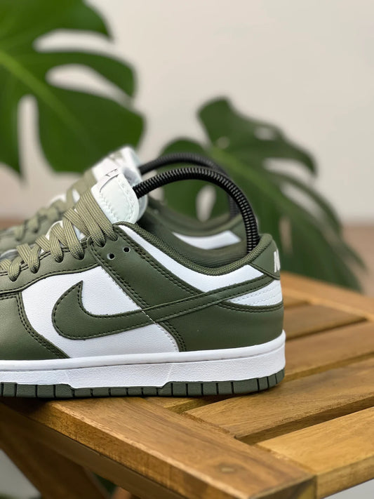 Nike Dunk Low Olive
