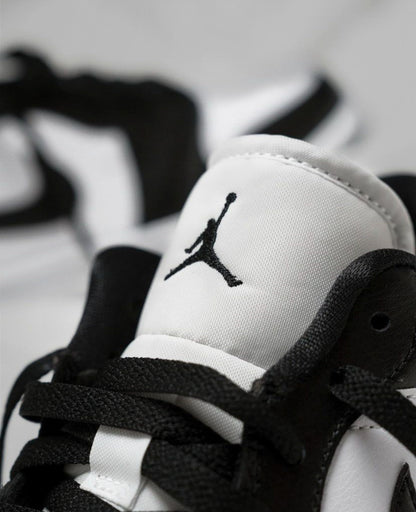 Nike Air Jordan Retro 1 Low Panda