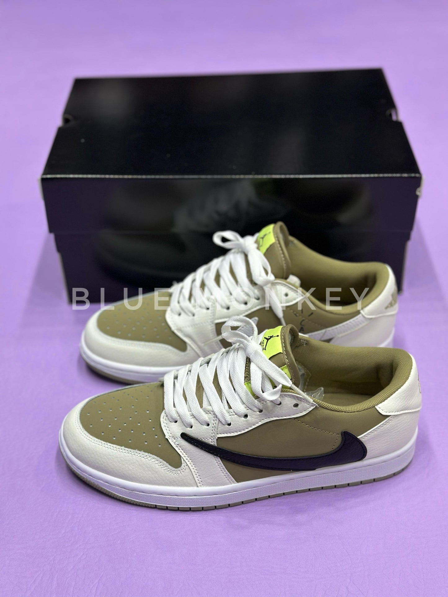 Travis Scott xAirJordan1 verde oliva