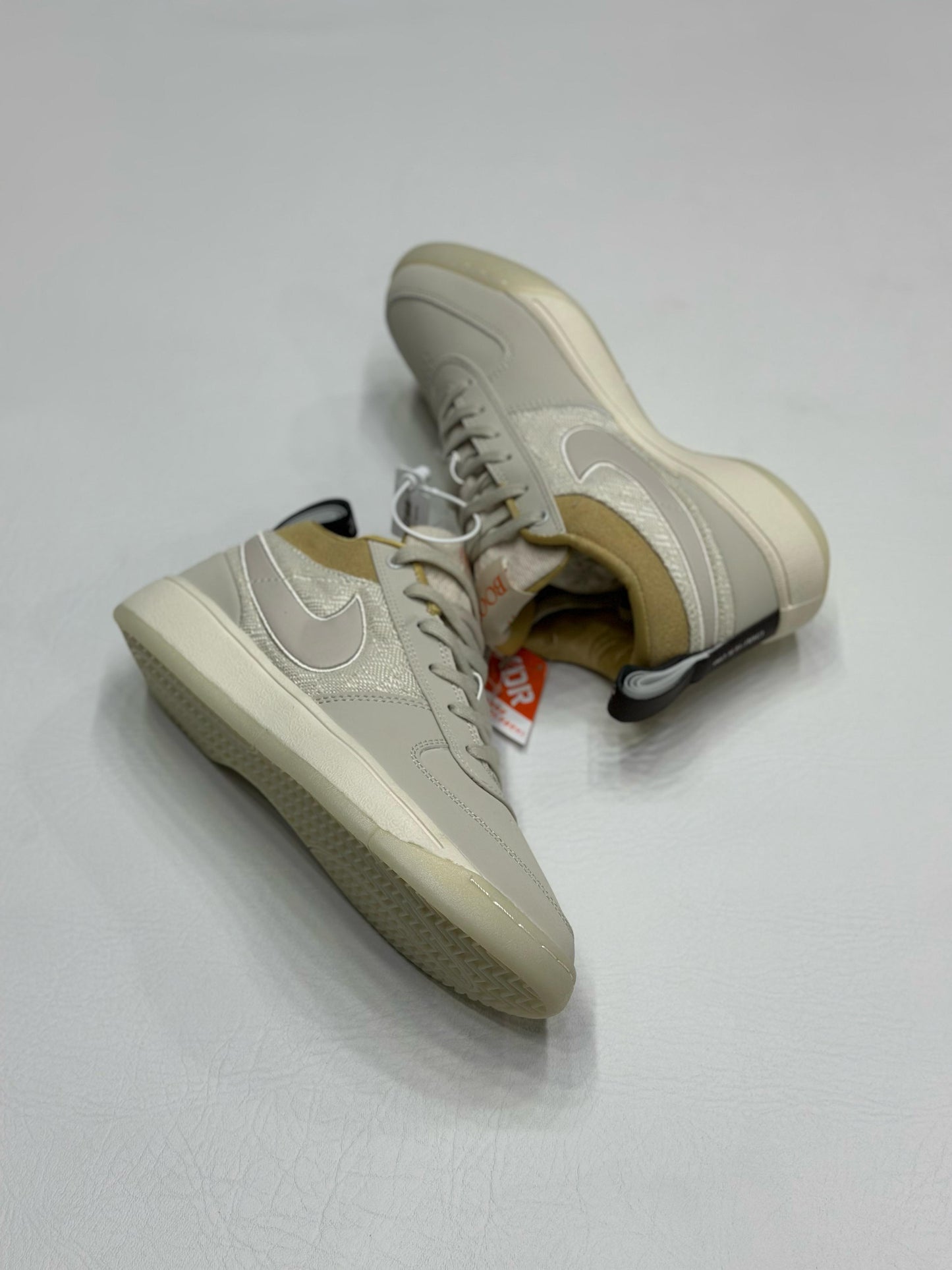 Nike Tenis Book 1 Light Orewood Brown