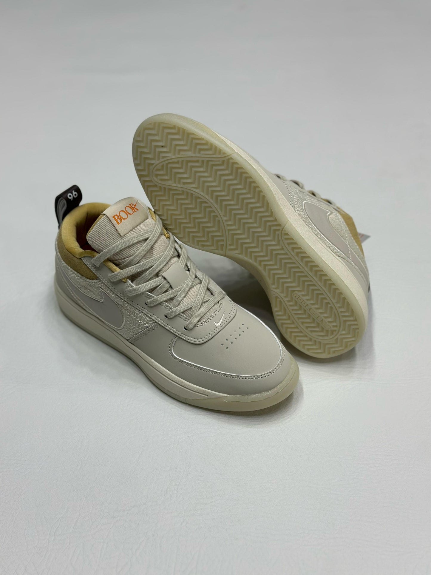 Nike Tenis Book 1 Light Orewood Brown