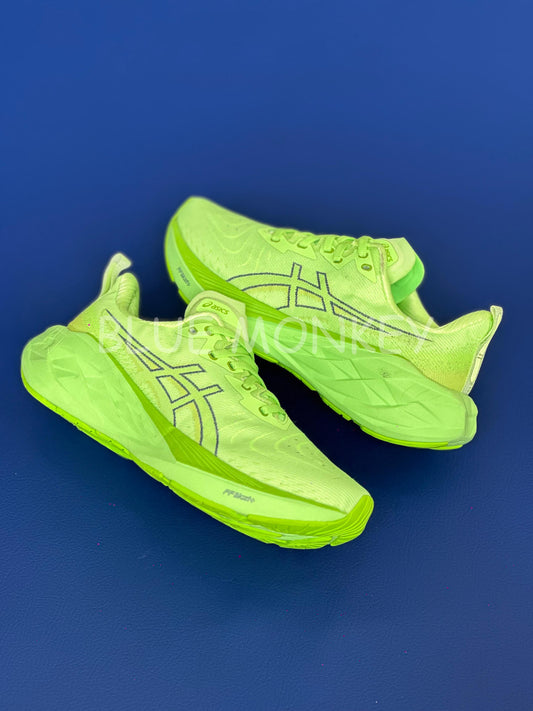 Asics Novablast 4 H