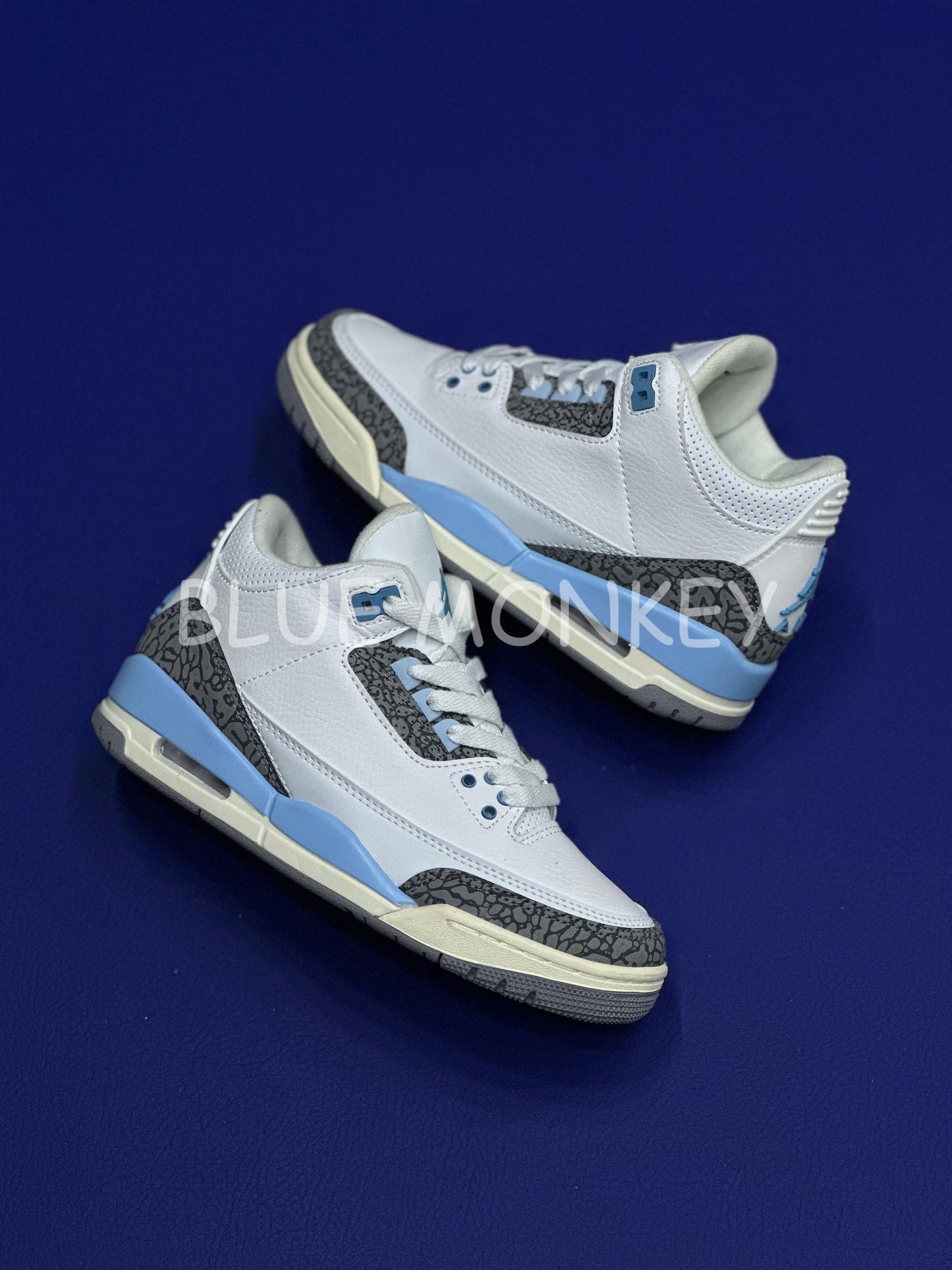 Air Jordan 3 Retro UNC
