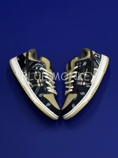 Nike SB Dunk Low x Travis Scott