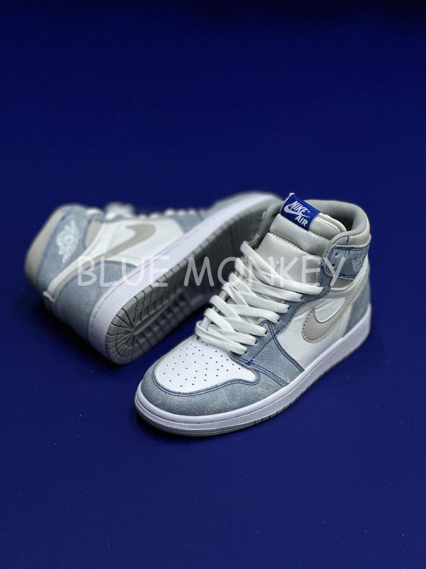 Air Jordan 1 Retro High OG "Hyper Royal"