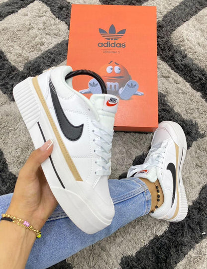 Nike Court Legacy