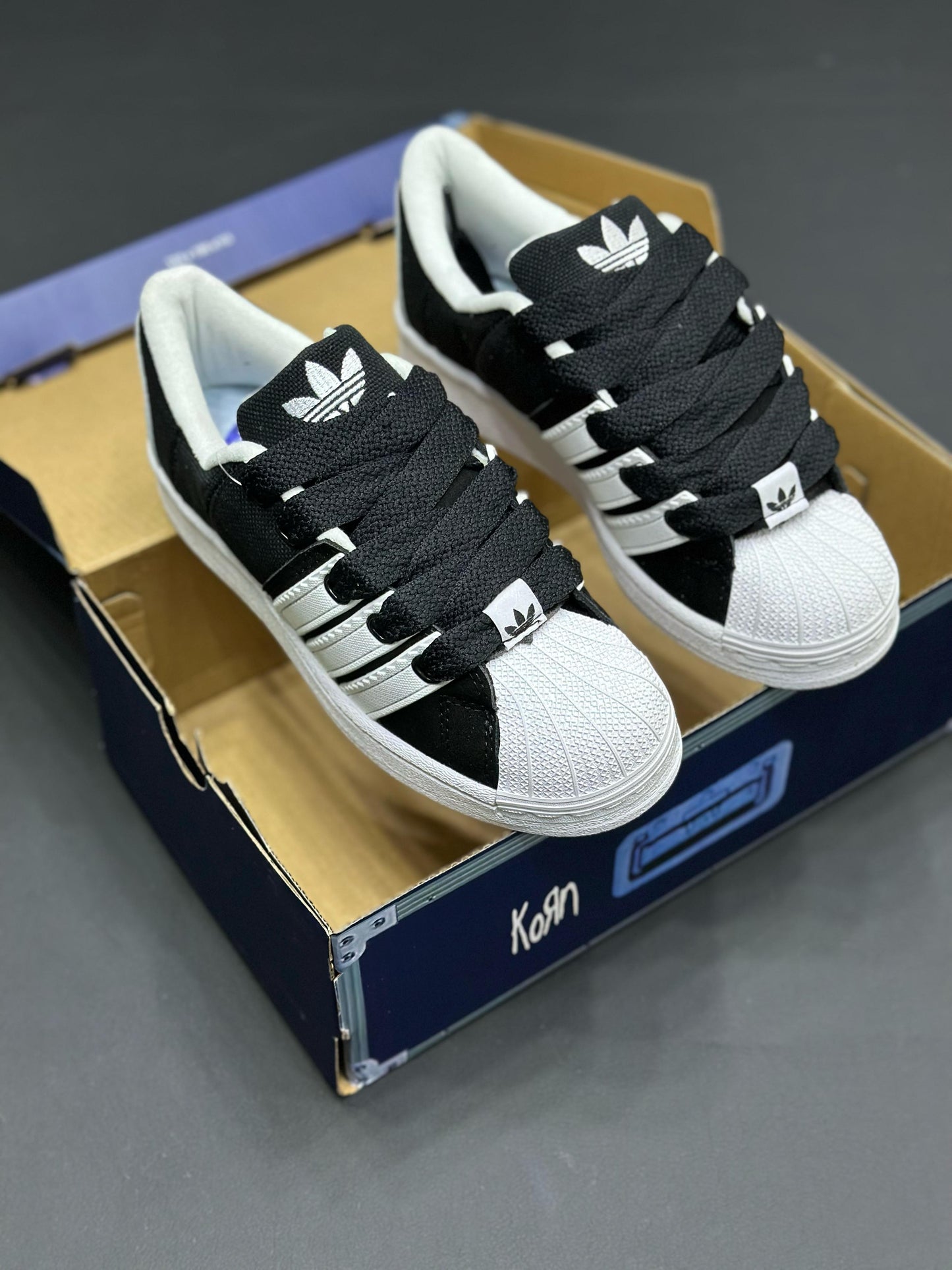 Adidas SuperStar Core Black