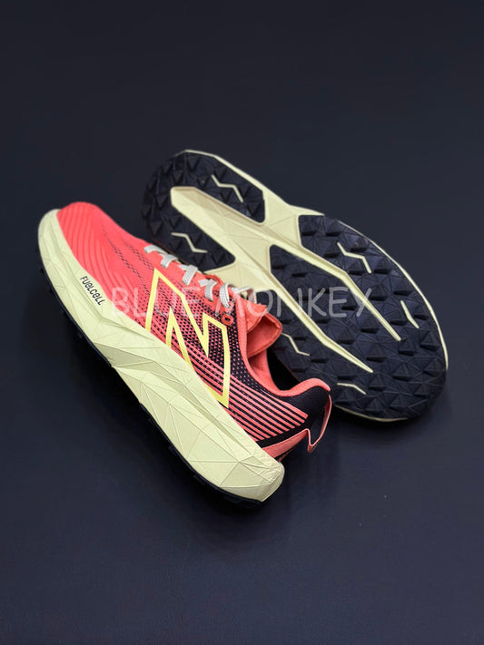 New Balance Zapatillas FuelCell Venym