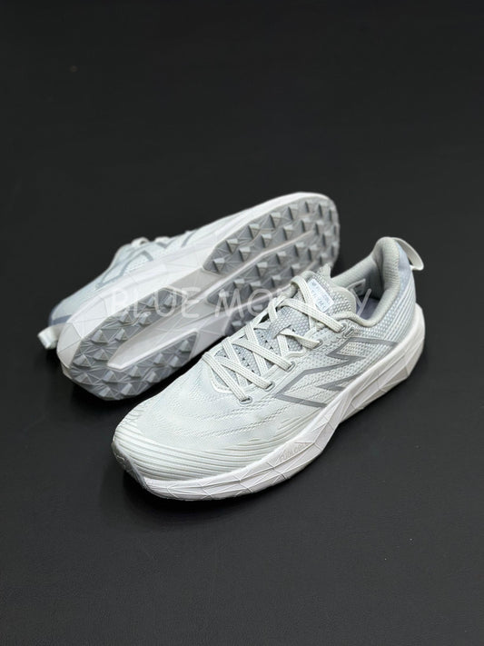New Balance Venym