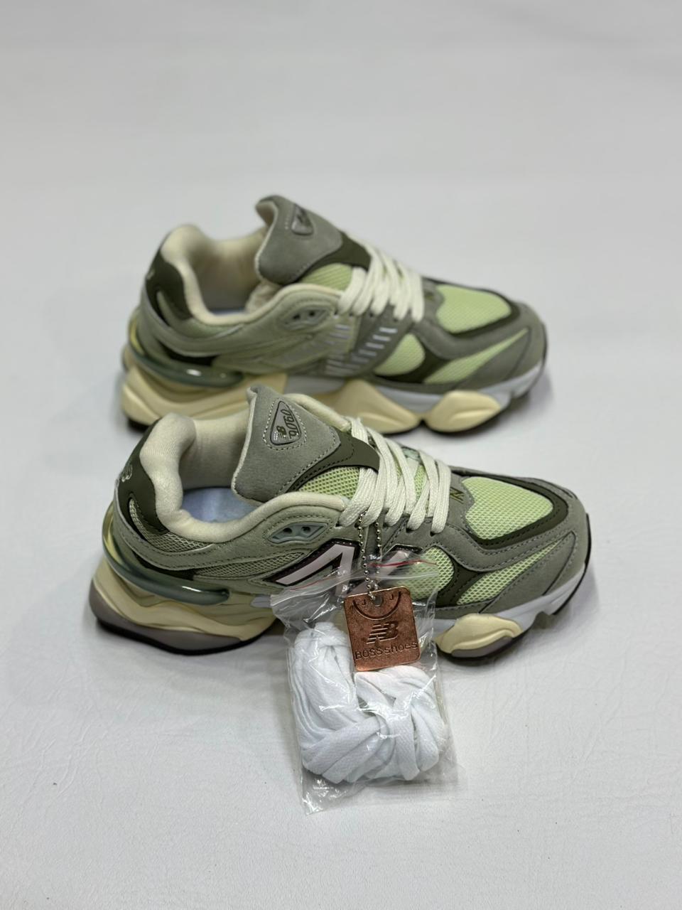 New Balance 9060 Olive