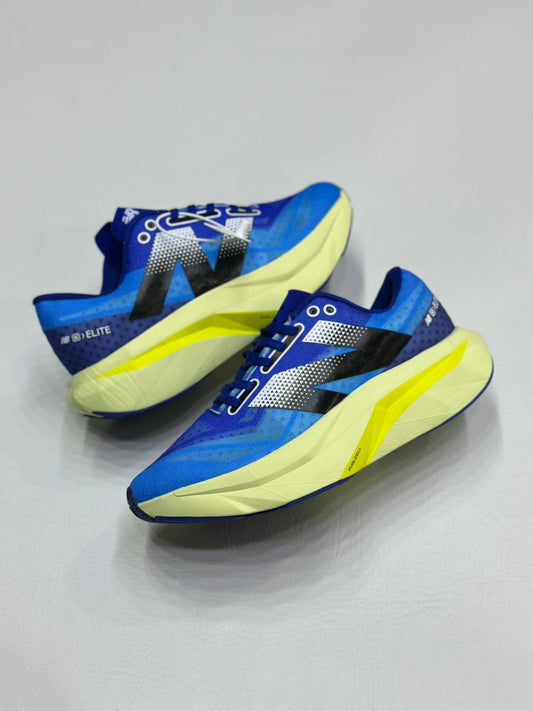 New Balance FuelCell Élite V4 Azul