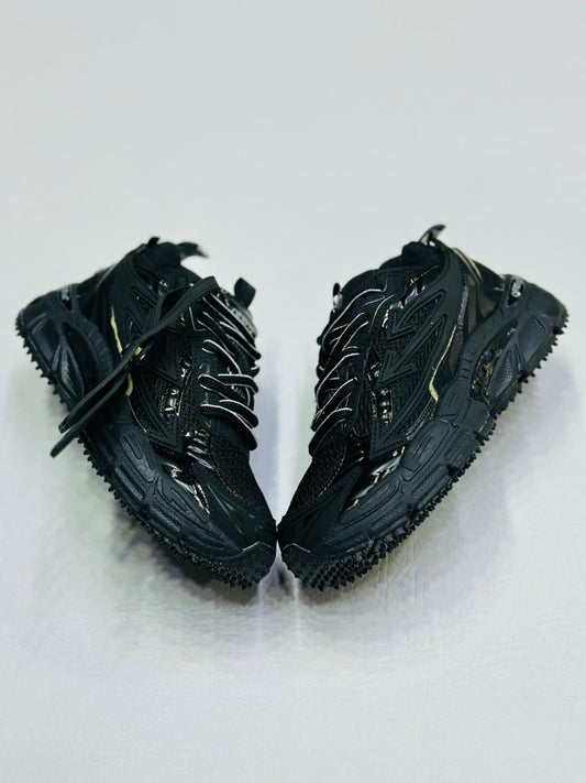 OFF WHITE Be Right Back