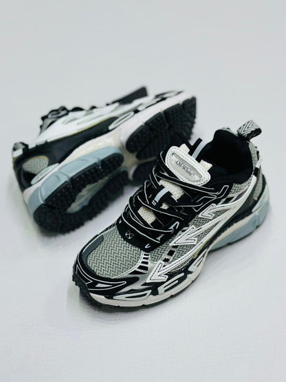 OFF WHITE Be Right White-Black