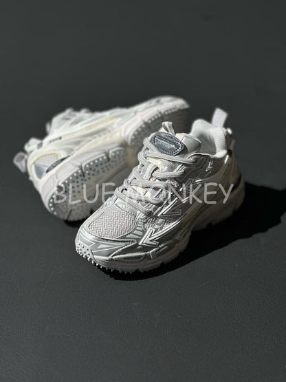 Off-White Be Right back