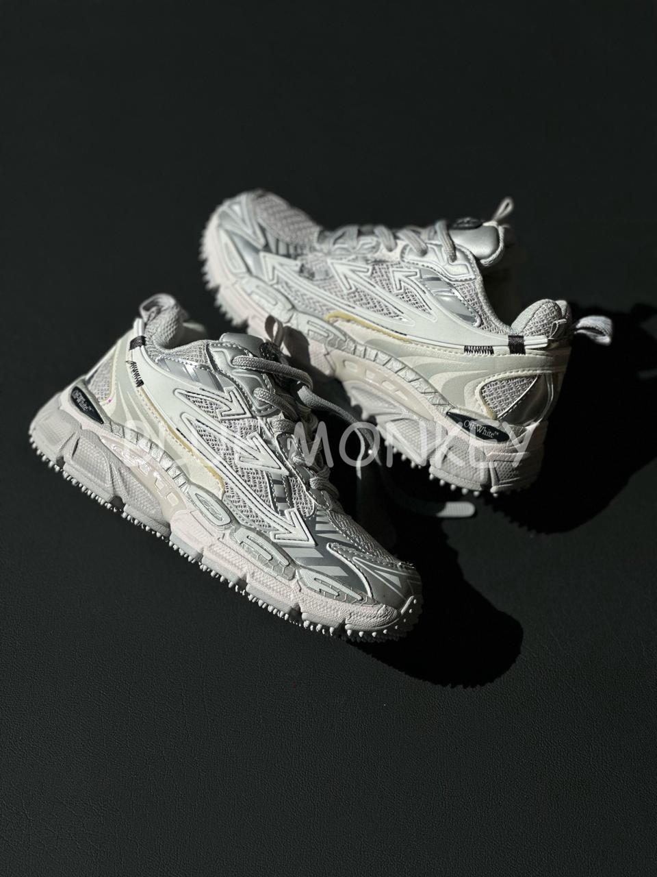 Off-White Be Right back