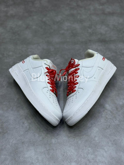 Nike Air Force 1 Low Supreme White