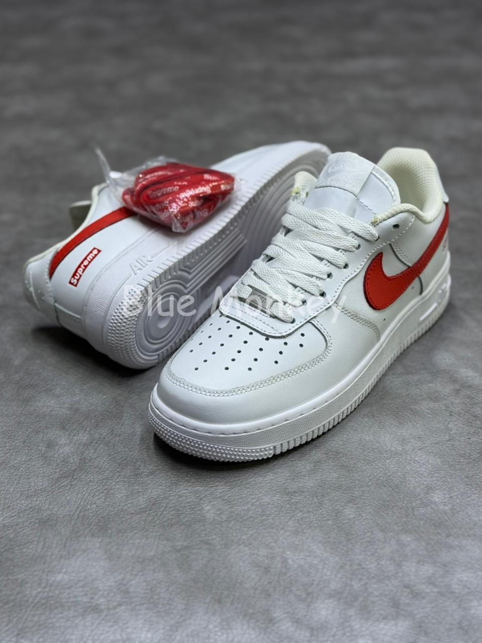 Nike Air Force 1 Low Supreme