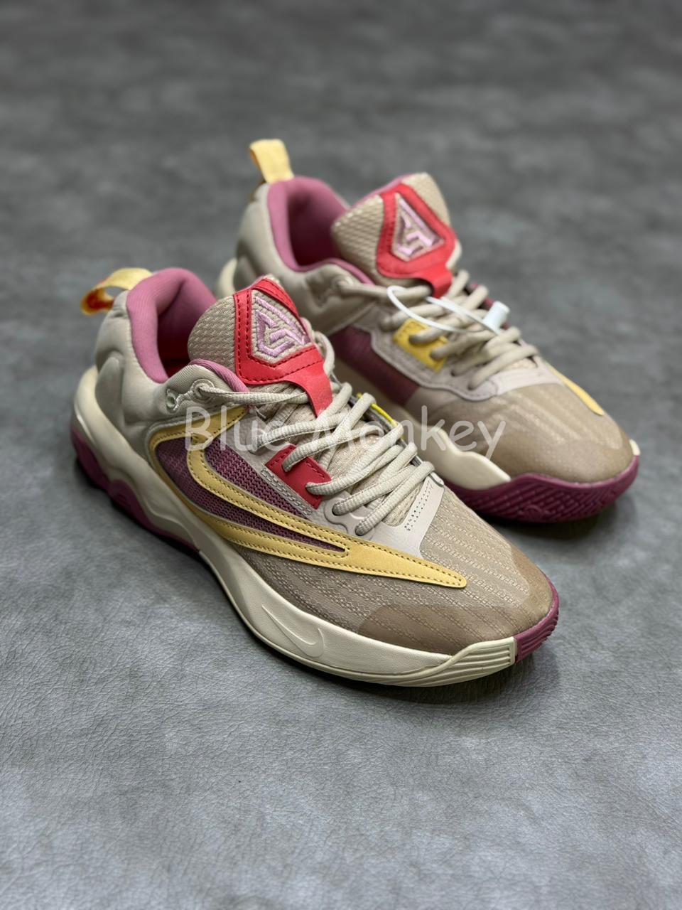 Nike Giannis Immortality 3 "Fossil Stone Desert"