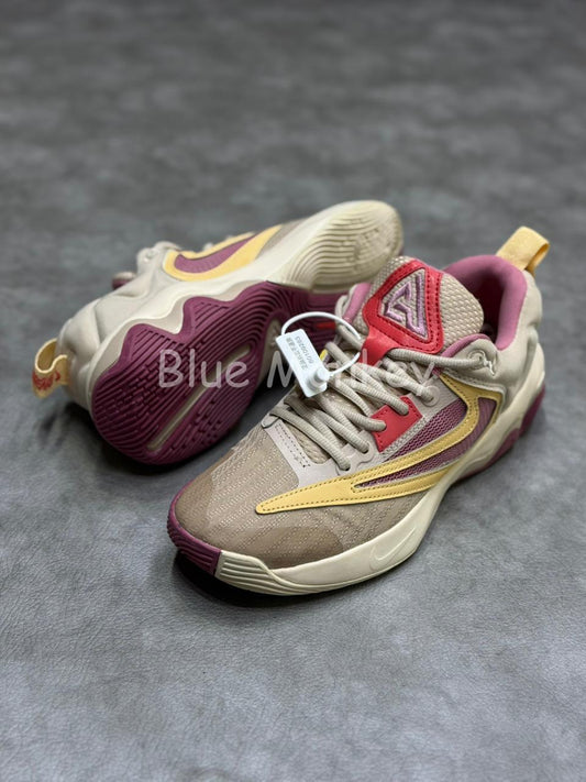 Nike Giannis Immortality 3 "Fossil Stone Desert"