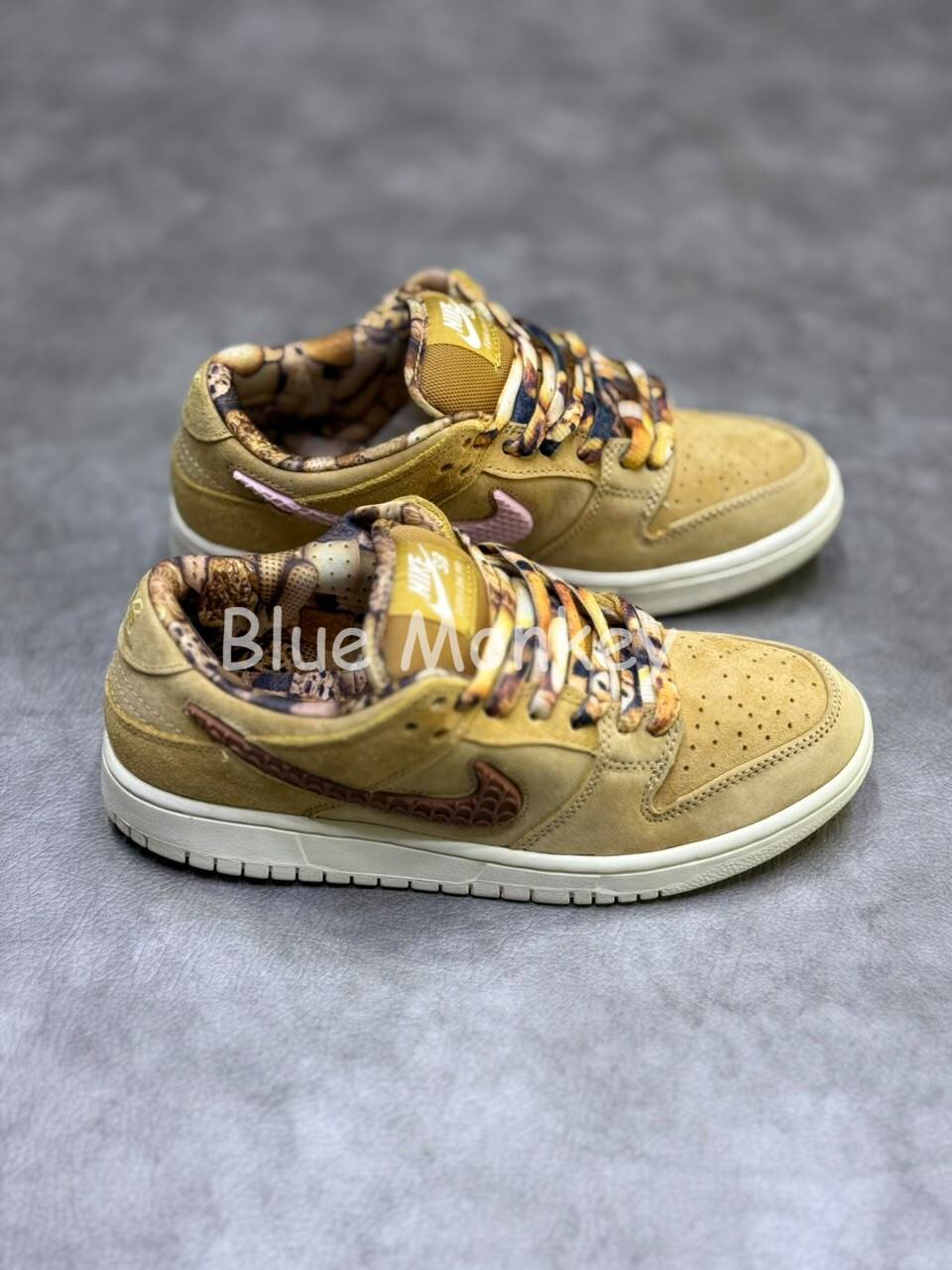 Nike SB Dunk Low  NOTE Manchester x "Brew & Biscuits"