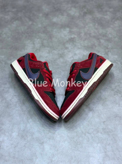 Nike SB Dunk Low Riot Skateshop