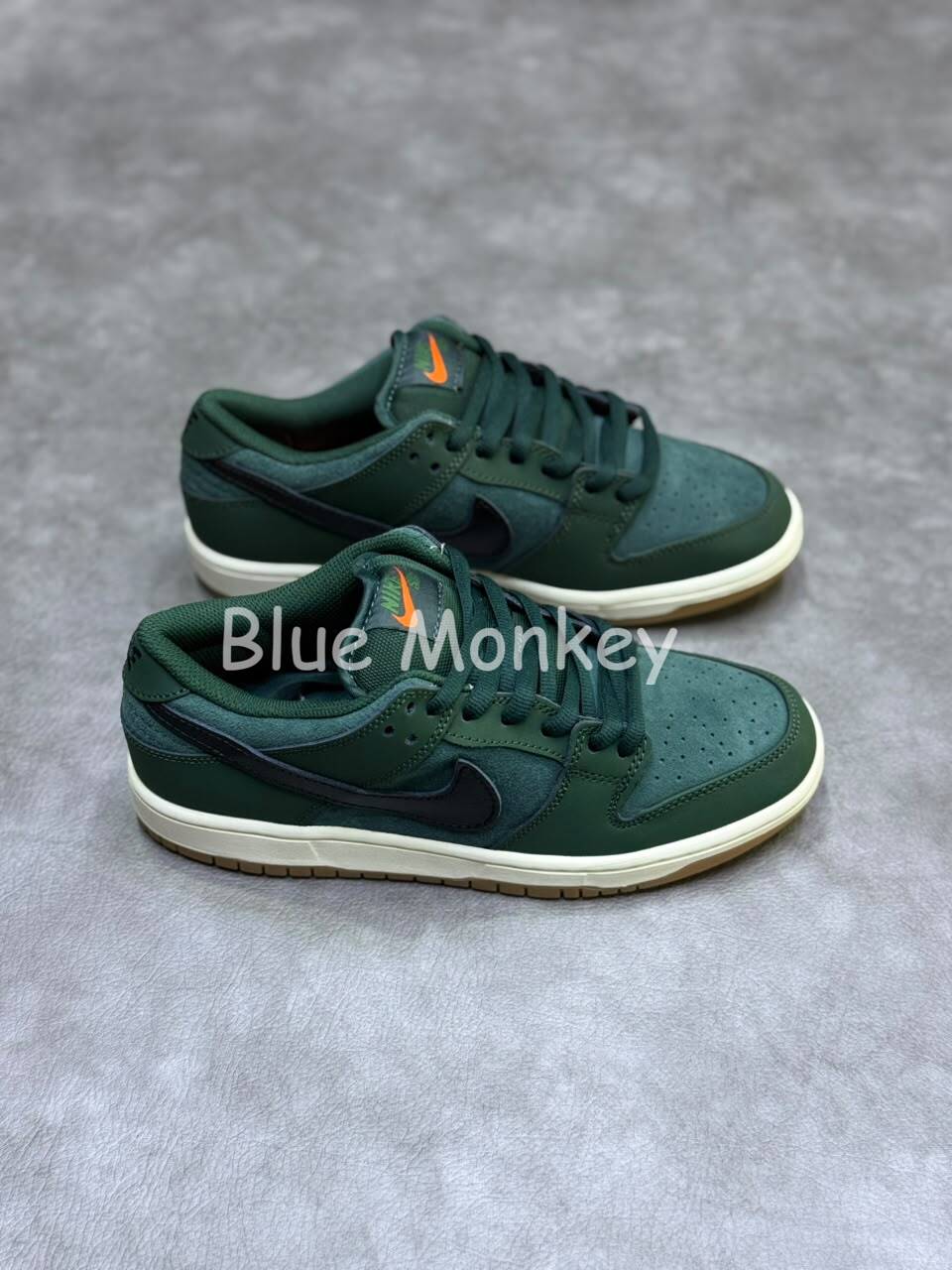 Nike SB Dunk Low Pro ISO "Deep Fir"
