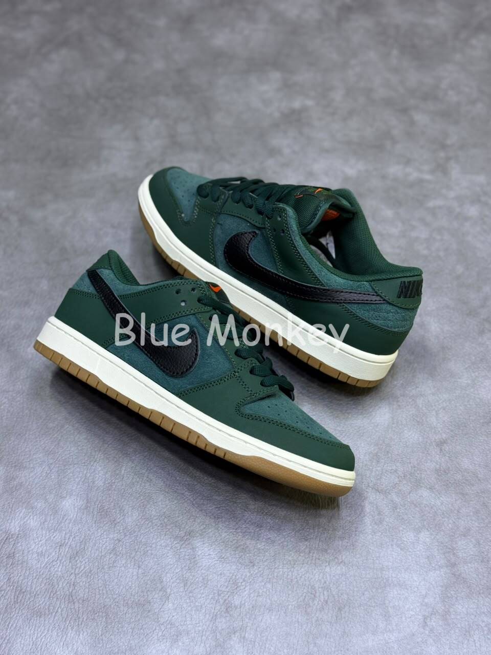 Nike SB Dunk Low Pro ISO "Deep Fir"