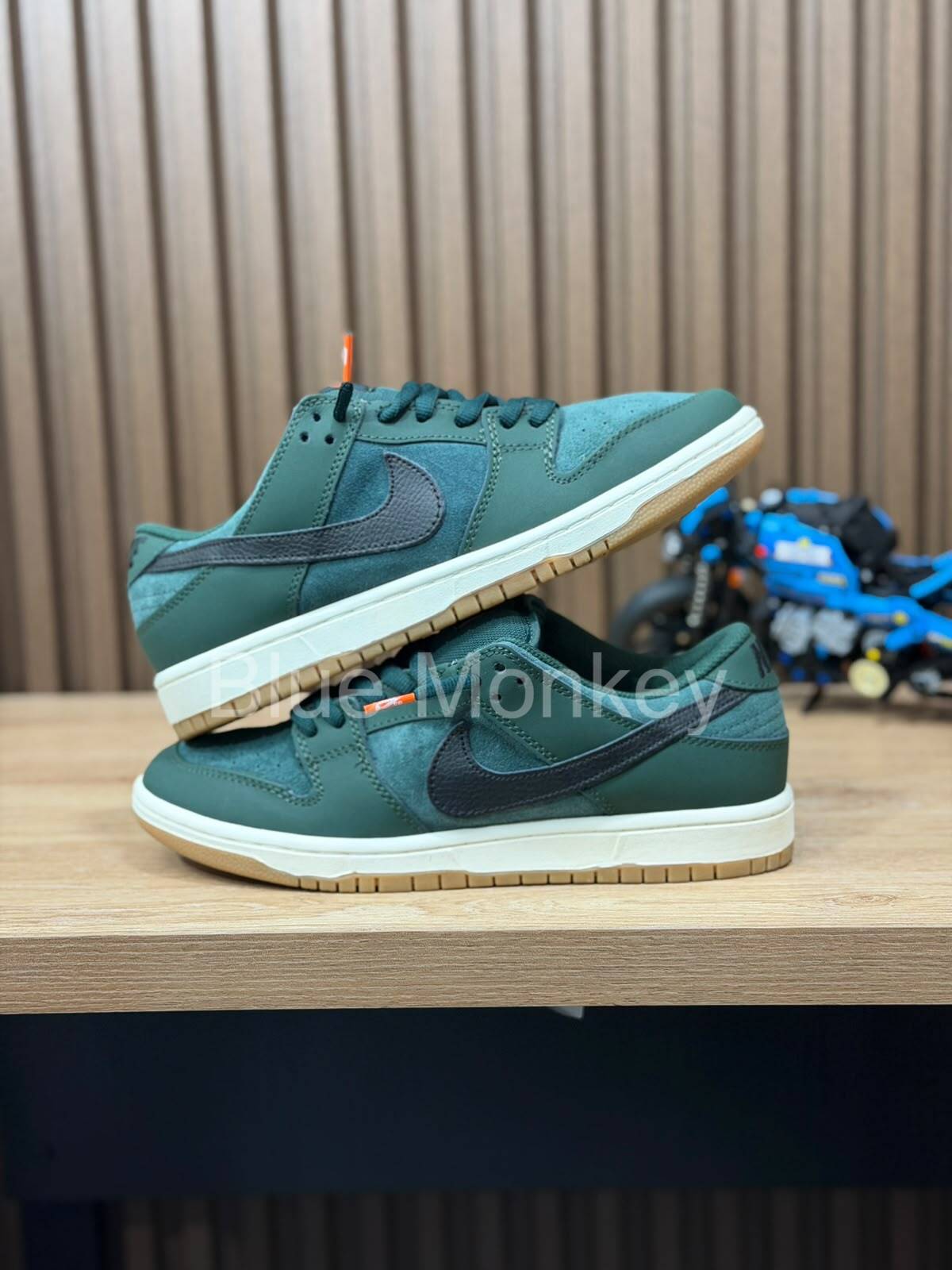 Nike SB Dunk Low Pro ISO "Deep Fir"