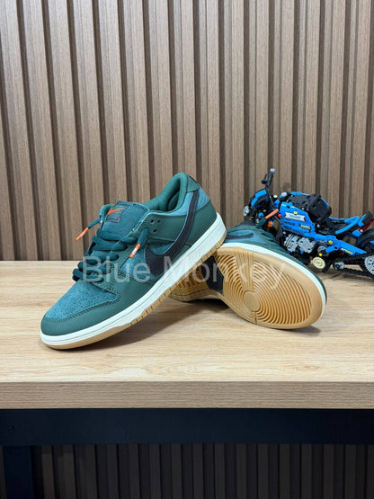 Nike SB Dunk Low Pro ISO "Deep Fir"