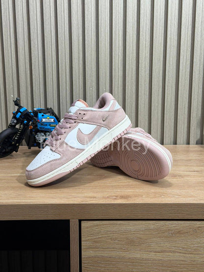 Nike Dunk Low Mocha Pink